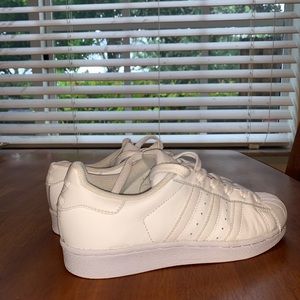 Adidas shelltop kids size 4